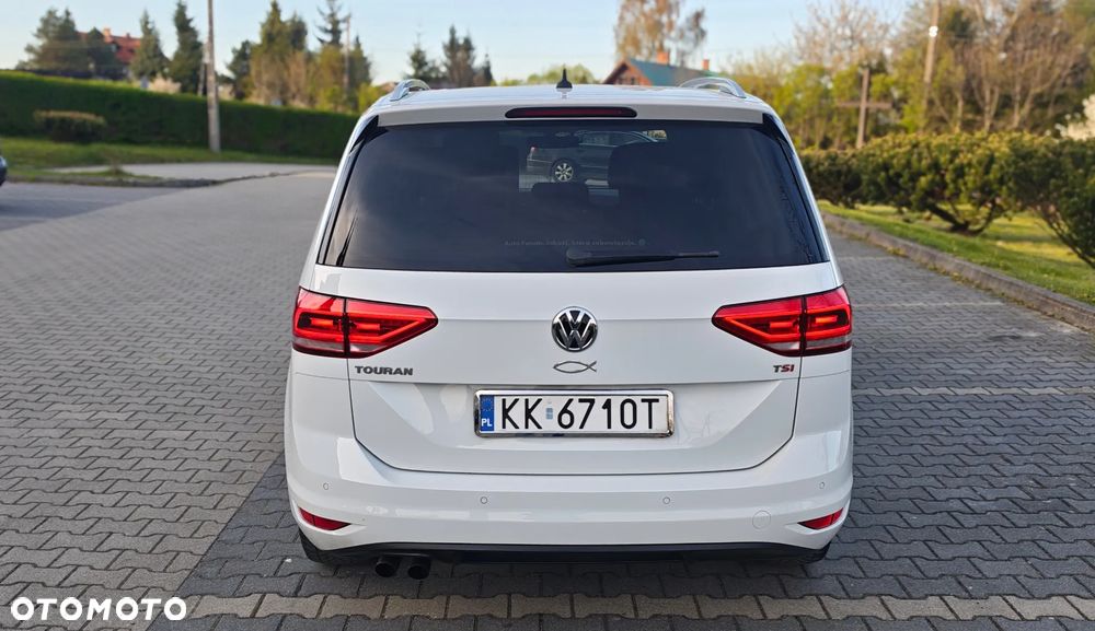 Volkswagen Touran - 4