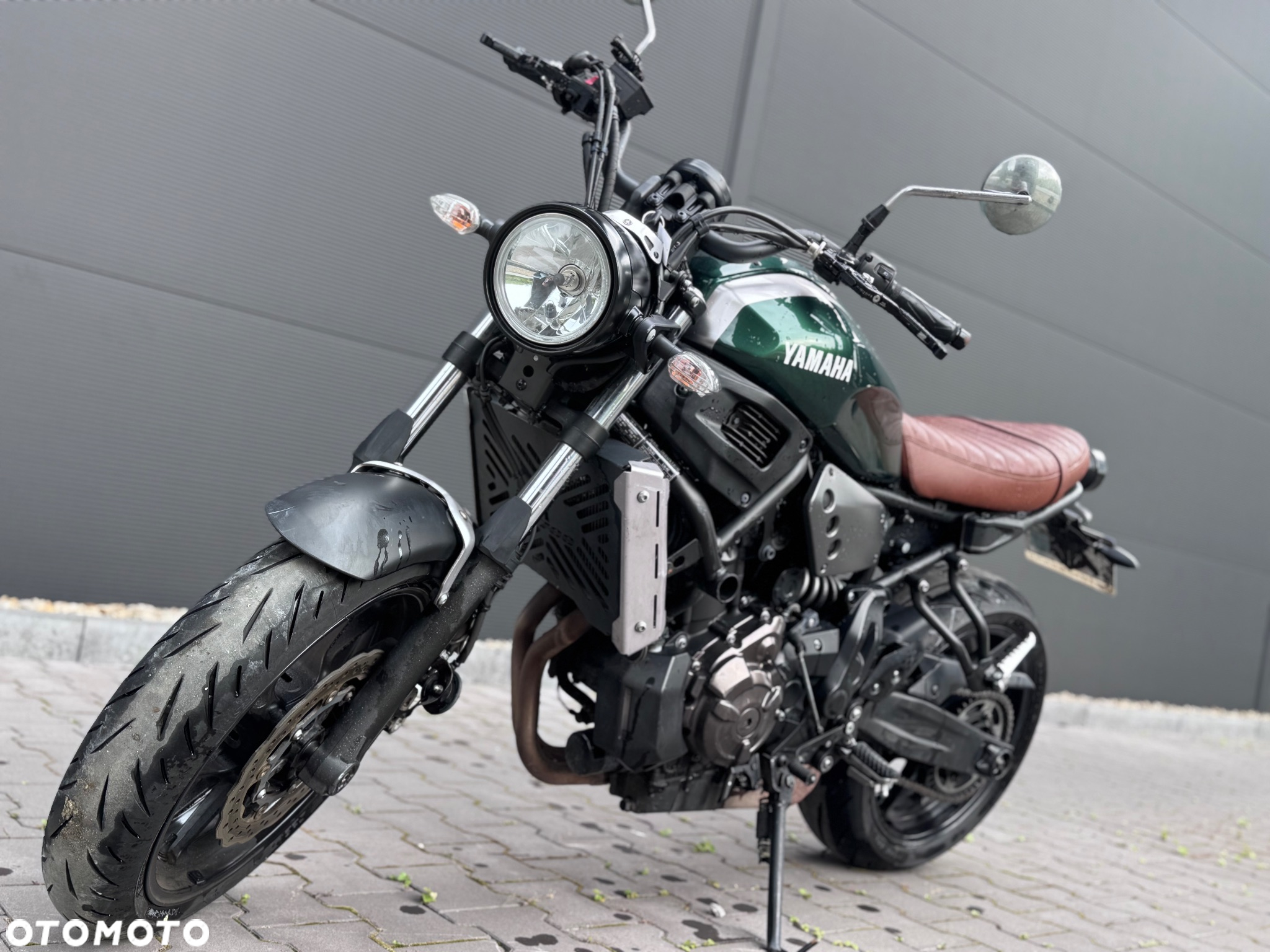 Yamaha XSR - 8