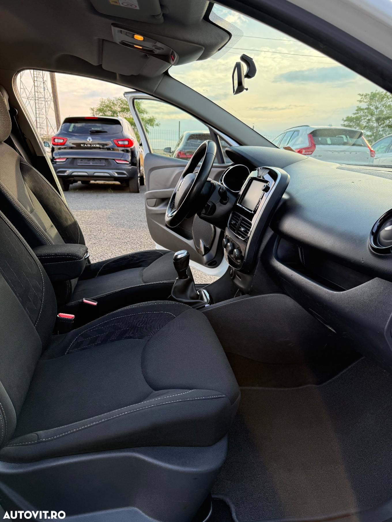 Renault Clio (Energy) TCe 90 Start & Stop LIMITED - 8