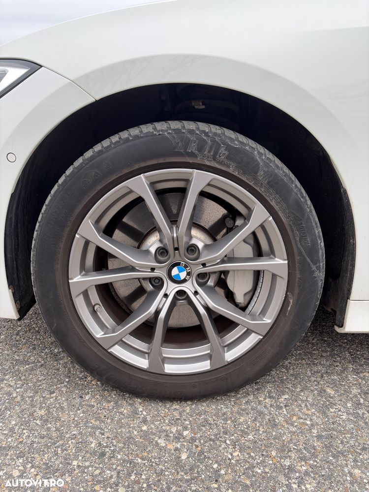 BMW Seria 3 330e Aut. - 11