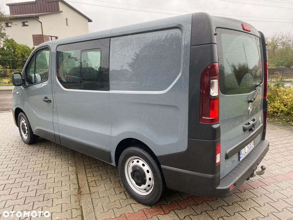 Renault Trafic 2.0 Doka 6 Osobowa Rejestracja 11.2021r Samochód Ciężarowy - 2