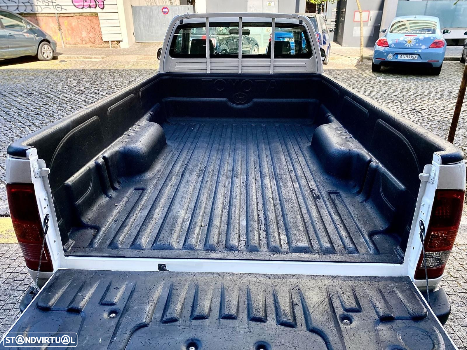 Toyota Hilux 2.5 D-4D 2WD CE - 11