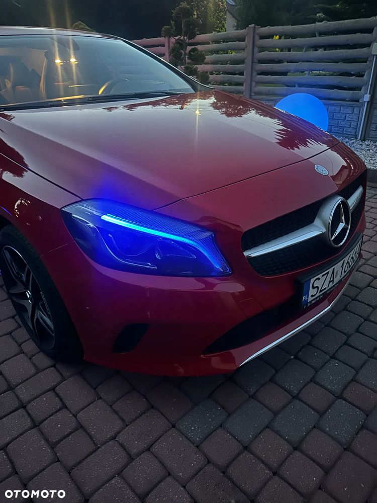 Mercedes-Benz Klasa A 180 7G-DCT - 7