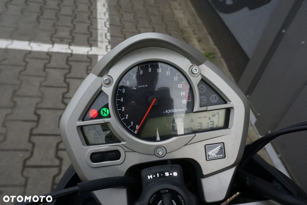 Honda Hornet - 16