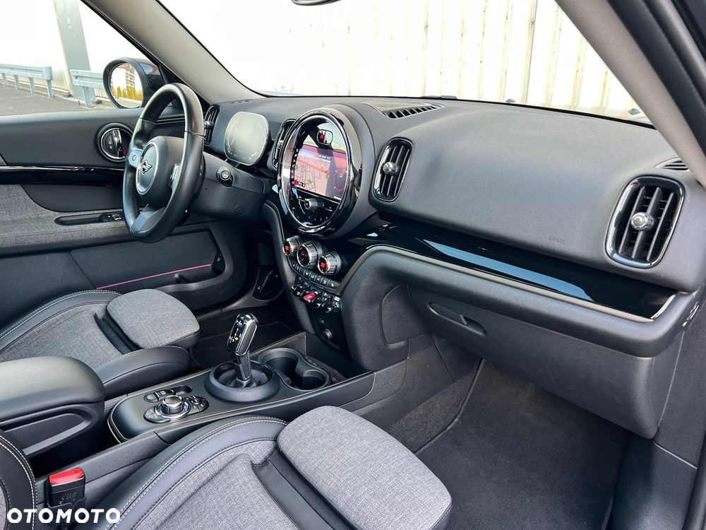 MINI Countryman Cooper Shadow Edition - 17