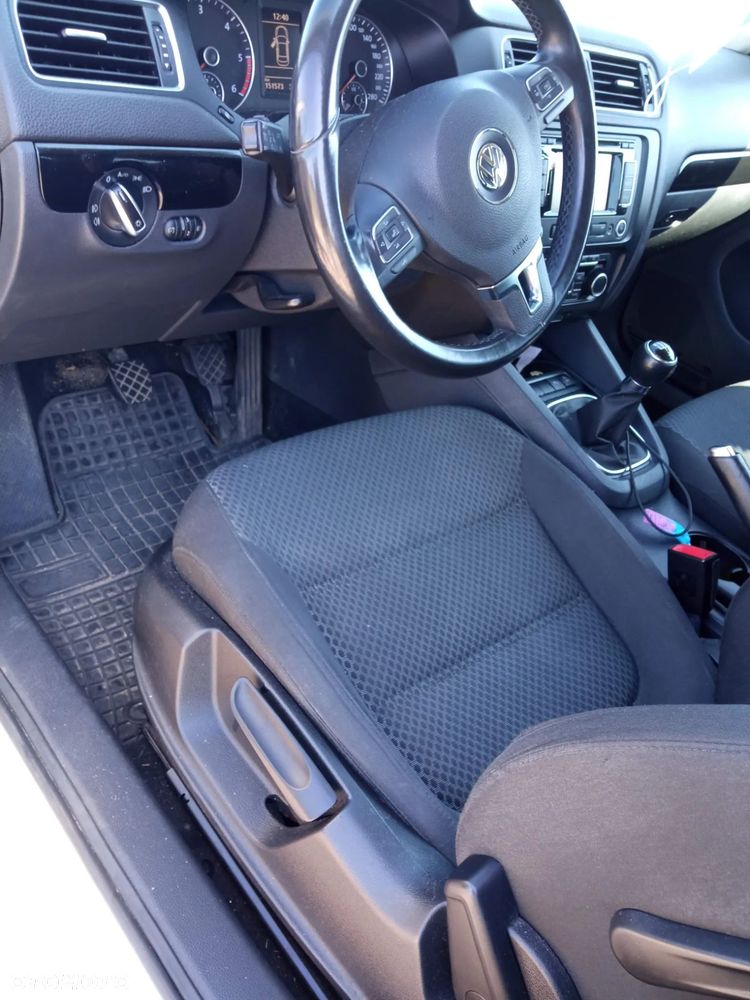 Volkswagen Jetta 1.6 TDI Comfortline Optimum - 2