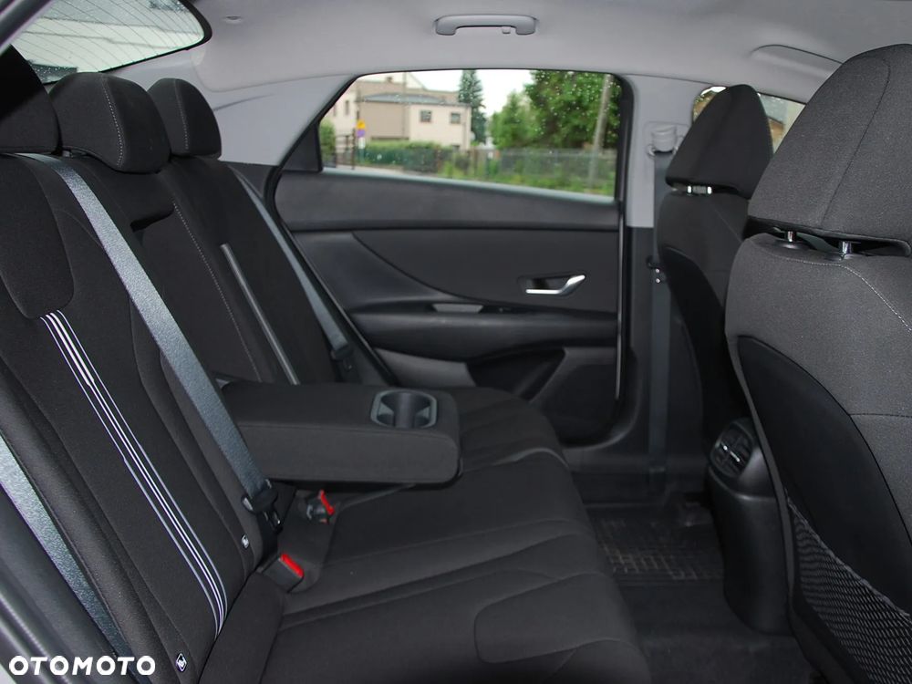 Hyundai Elantra 1.6 Smart CVT - 10