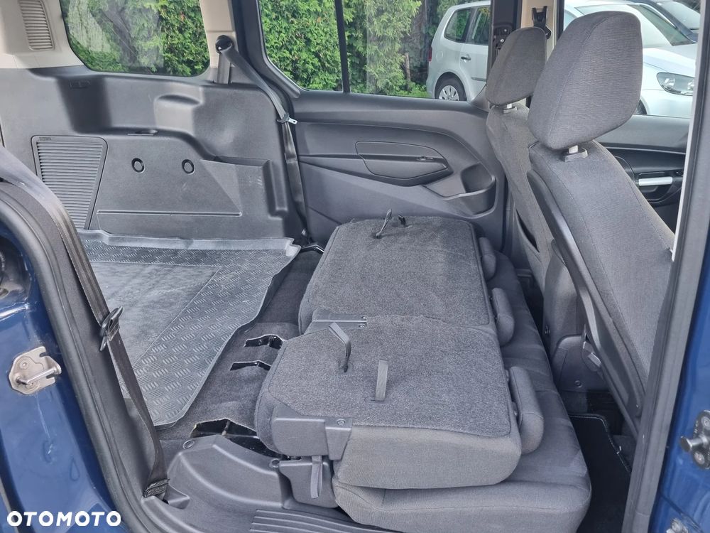 Ford Tourneo Connect Grand - 27
