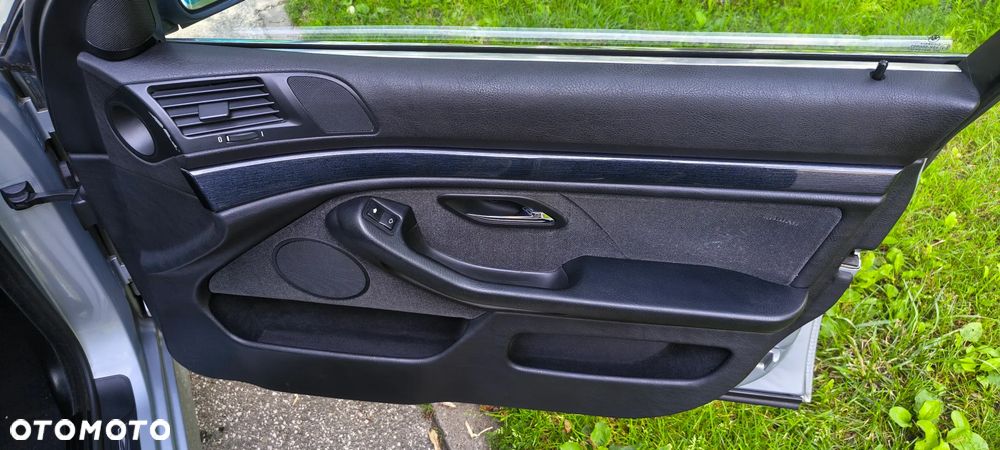 BMW Seria 5 528i - 16