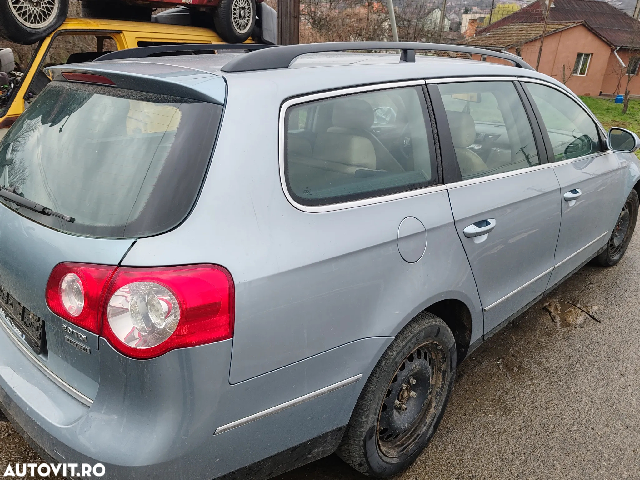 Dezmembram Volkswagen Passat B6 2.0TDI cod motor BMP - 3