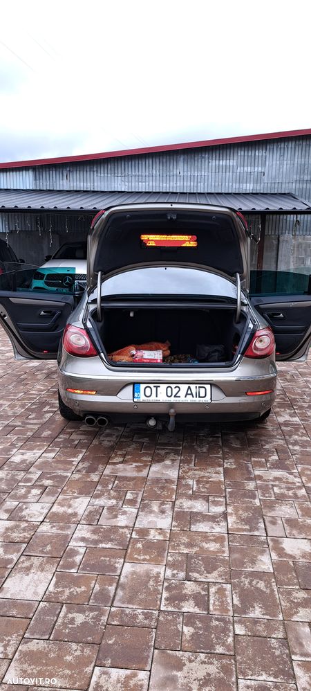 Volkswagen Passat CC 2.0 Blue TDI - 13