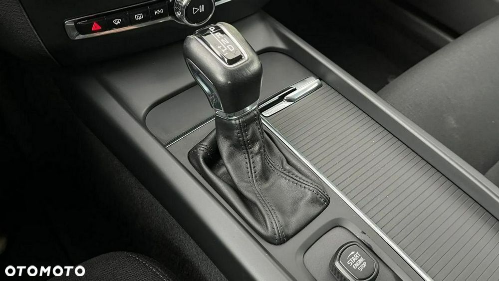 Volvo V60 D3 Momentum - 17