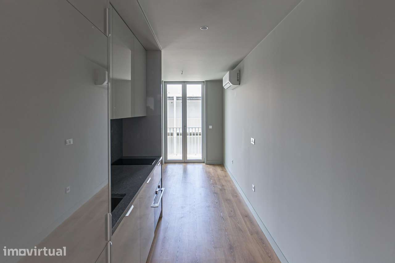 T1 DUPLEX NOVO | JUNTO AO MARQUÊS | LUGAR DE GARAGEM - Grande imagem: 4/42