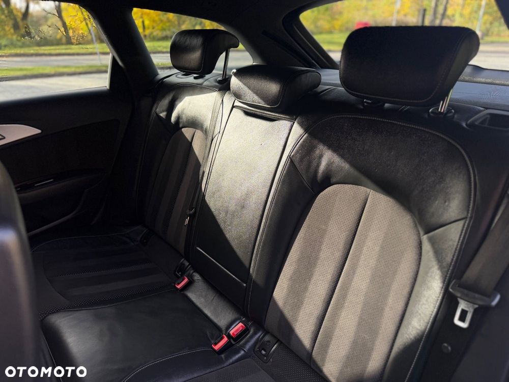 Audi A6 Avant 3.0 TDI quattro S tronic - 10
