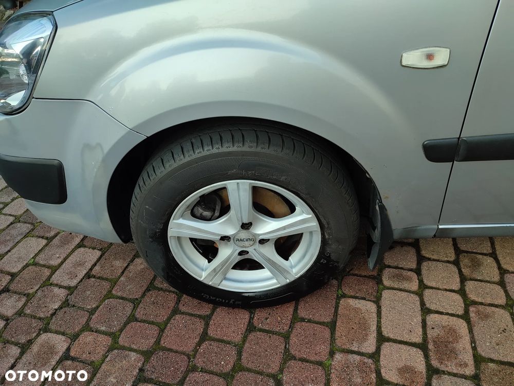 Kia Rio 1.4 City - 12