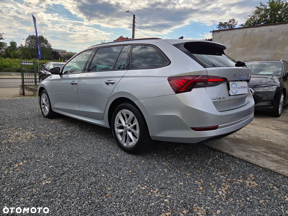Skoda Octavia 2.0 TDI Ambition - 8