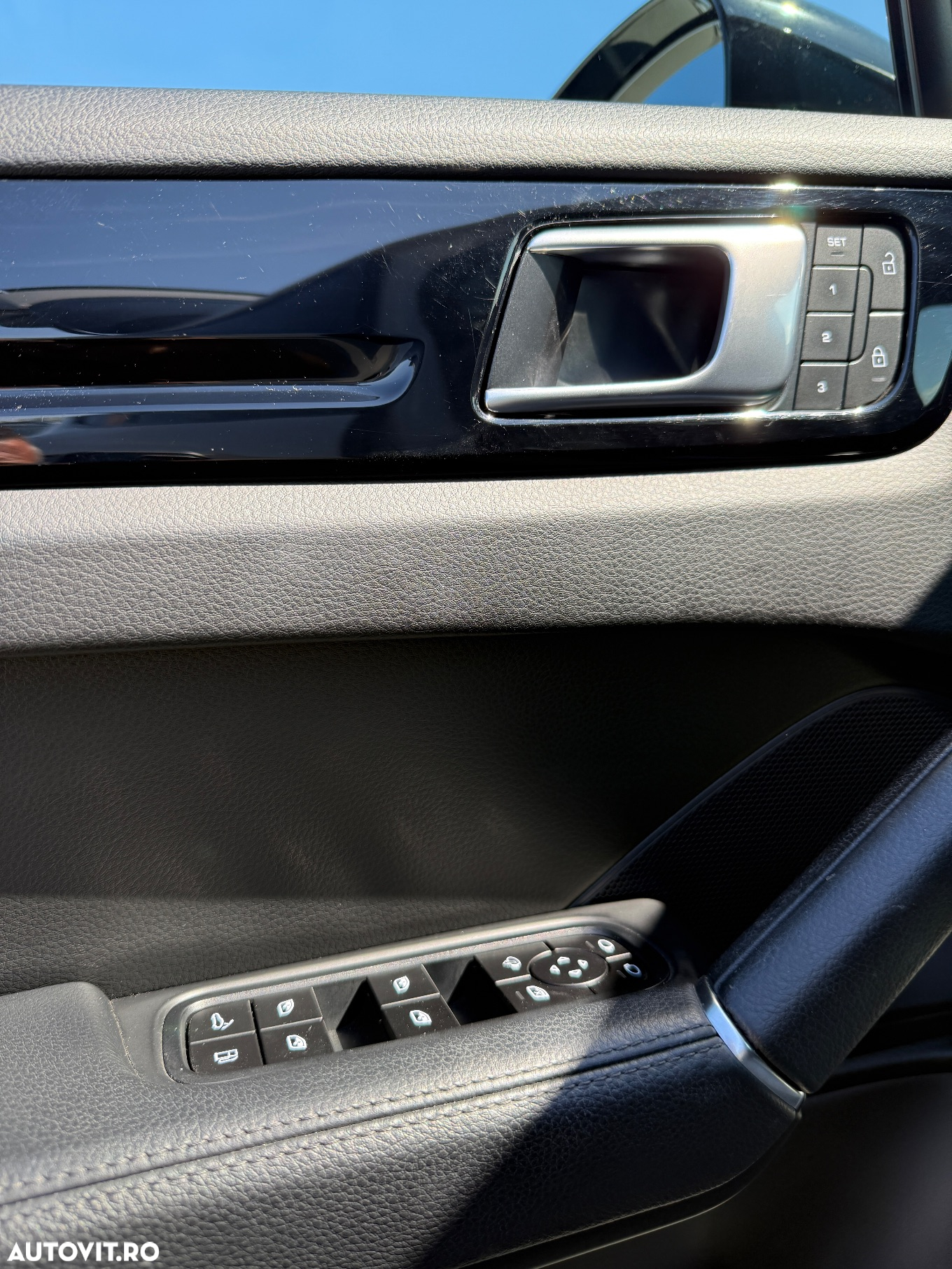 Porsche Cayenne Coupe E-Hybrid Tiptronic S Platinum Edition - 19