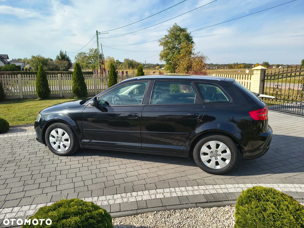 Audi A3 Sportback - 12