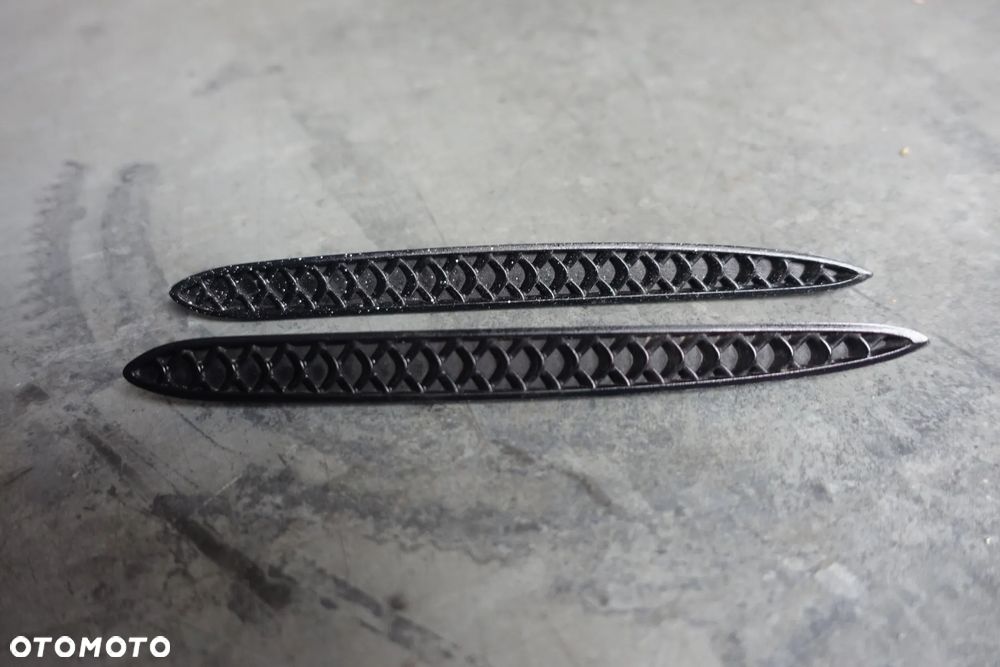 ZAŚLEPKA KRATKA ZDERZAKA LEWA PRAWA TYŁ MERCEDES W205 AMG - 1