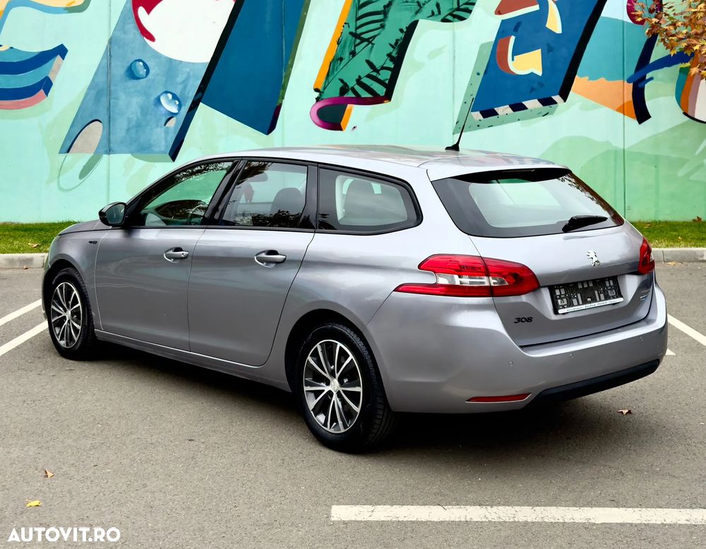 Peugeot 308 - 4