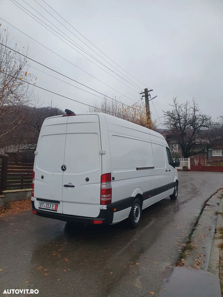 Mercedes-Benz Sprinter - 5