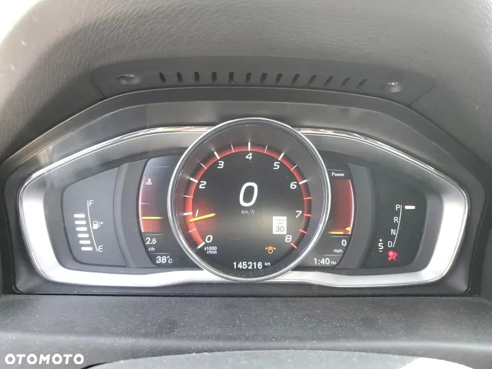 Volvo XC 70 T5 AWD Dynamic Momentum - 13