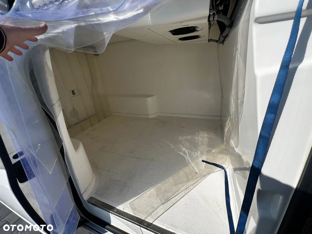 Volkswagen TRANSPORTER - 27