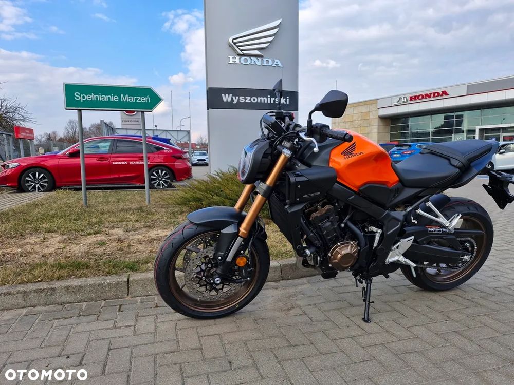 Honda CB - 3