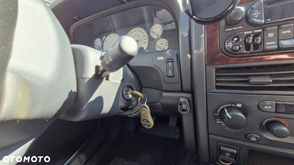 Jeep Grand Cherokee 4.7 Limited - 22