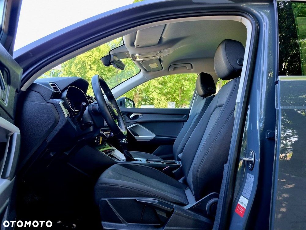 Audi Q3 35 TFSI S tronic - 12