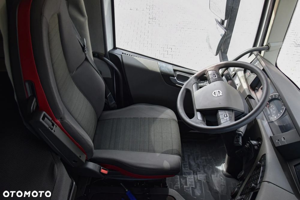 Volvo FH500 / EURO 6 / KLIMATYZACJA POSTOJOWA / ACC / LEDY / 2 ZBIORNIKI / FULL SPILERY / SERWISOWANY / SPROWADZONY - 25