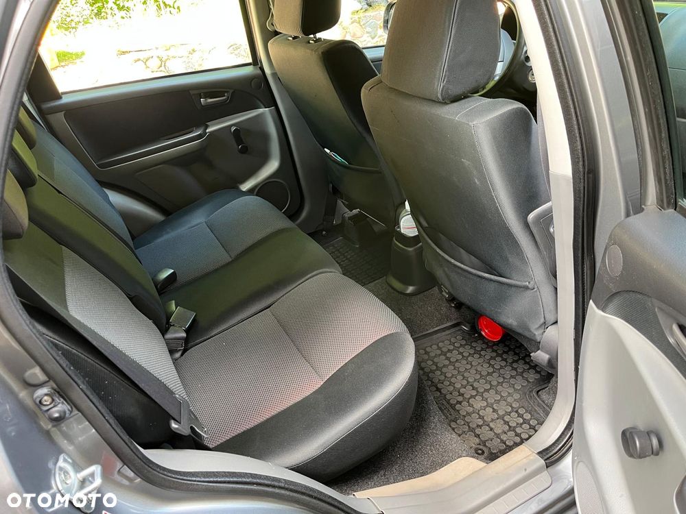 Suzuki SX4 1.6 GS / Premium 4WD - 5