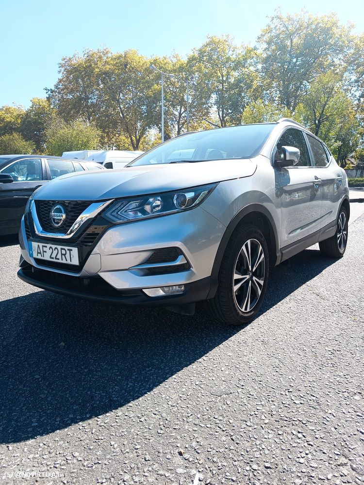 Nissan Qashqai 1.3 DIG-T N-Connecta J18 - 1