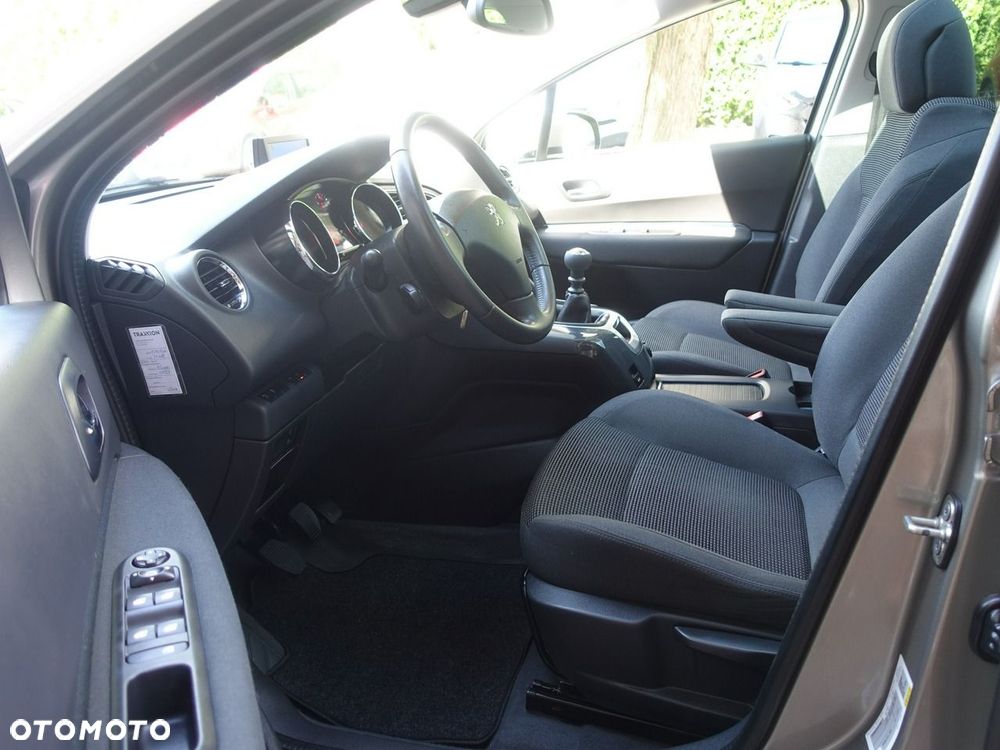 Peugeot 5008 1.2 PureTech Allure S&S - 10