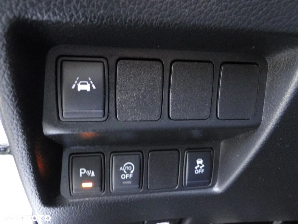 Nissan Qashqai - 12