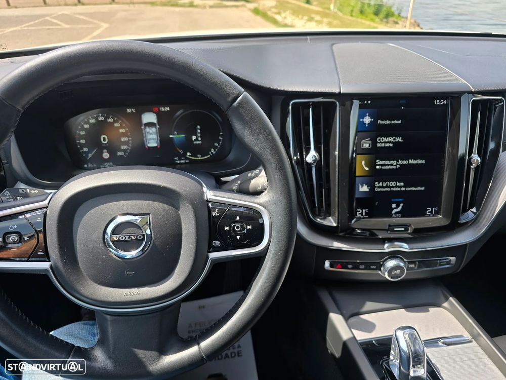 Volvo XC 60 2.0 T8 PHEV Inscription Expression AWD - 22