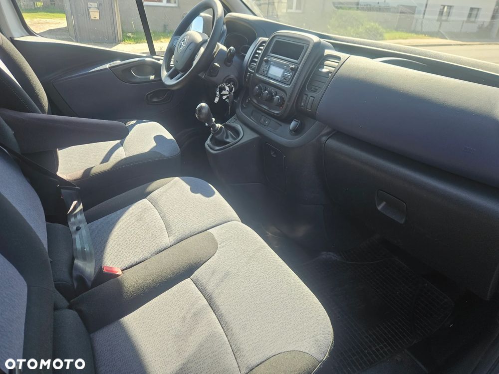 Opel VIVARO - 13