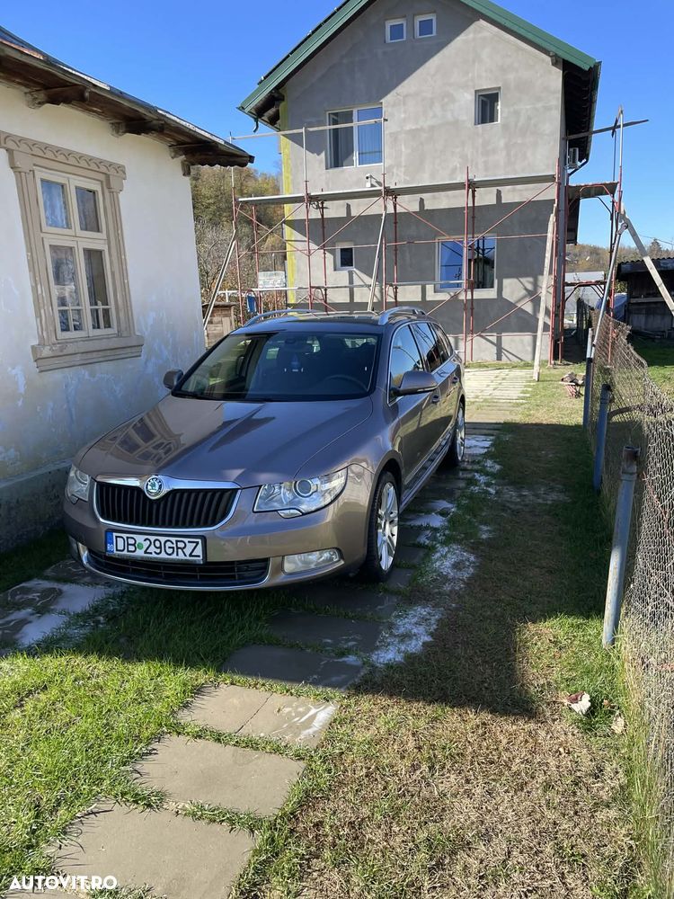 Skoda Superb 2.0 TDI Elegance - 7