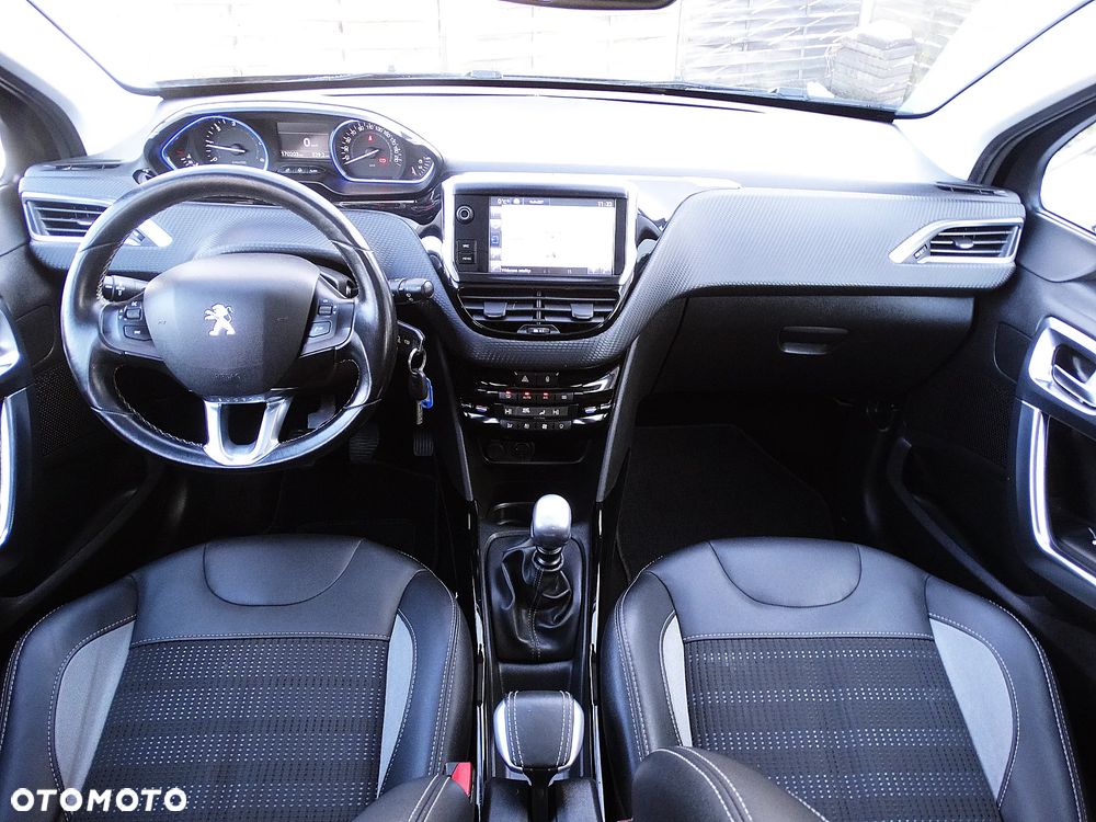 Peugeot 2008 BlueHDi FAP 120 STOP & START Business-Line - 23