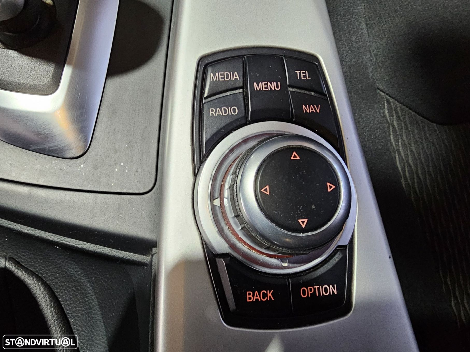 BMW 320 d Touring EfficientDynamics Auto - 24