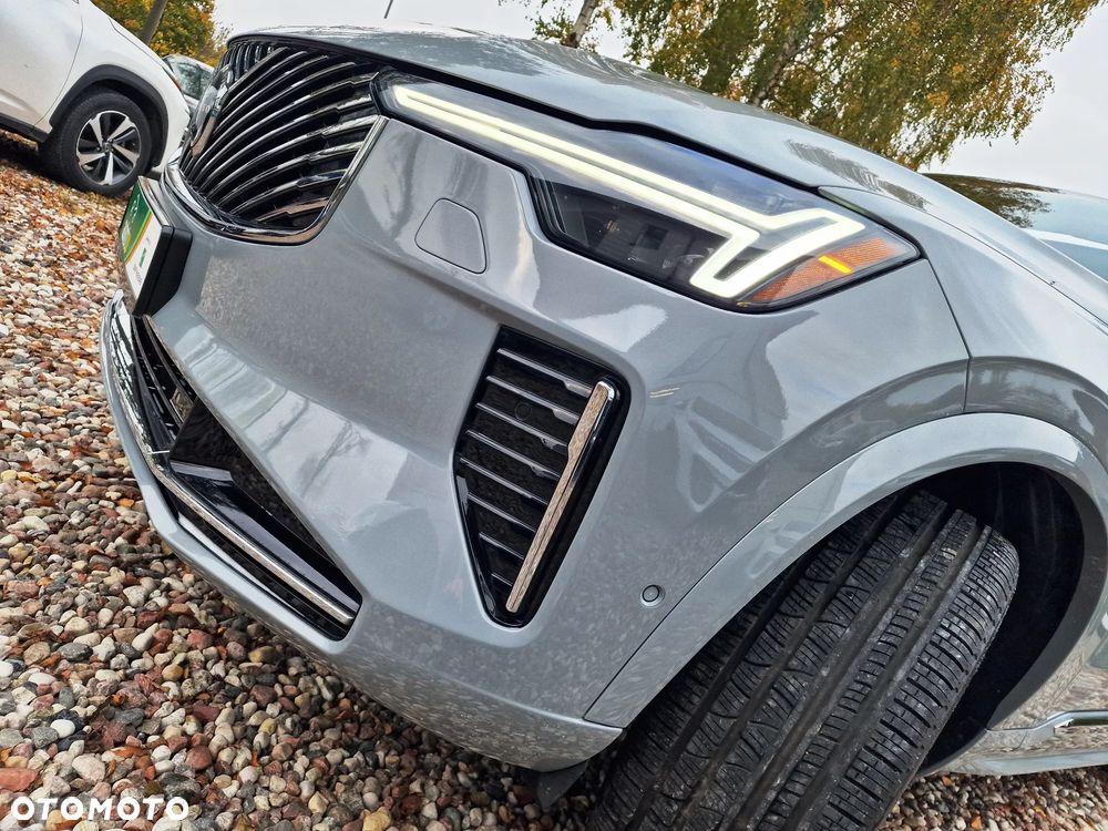 Volvo XC 90 - 22
