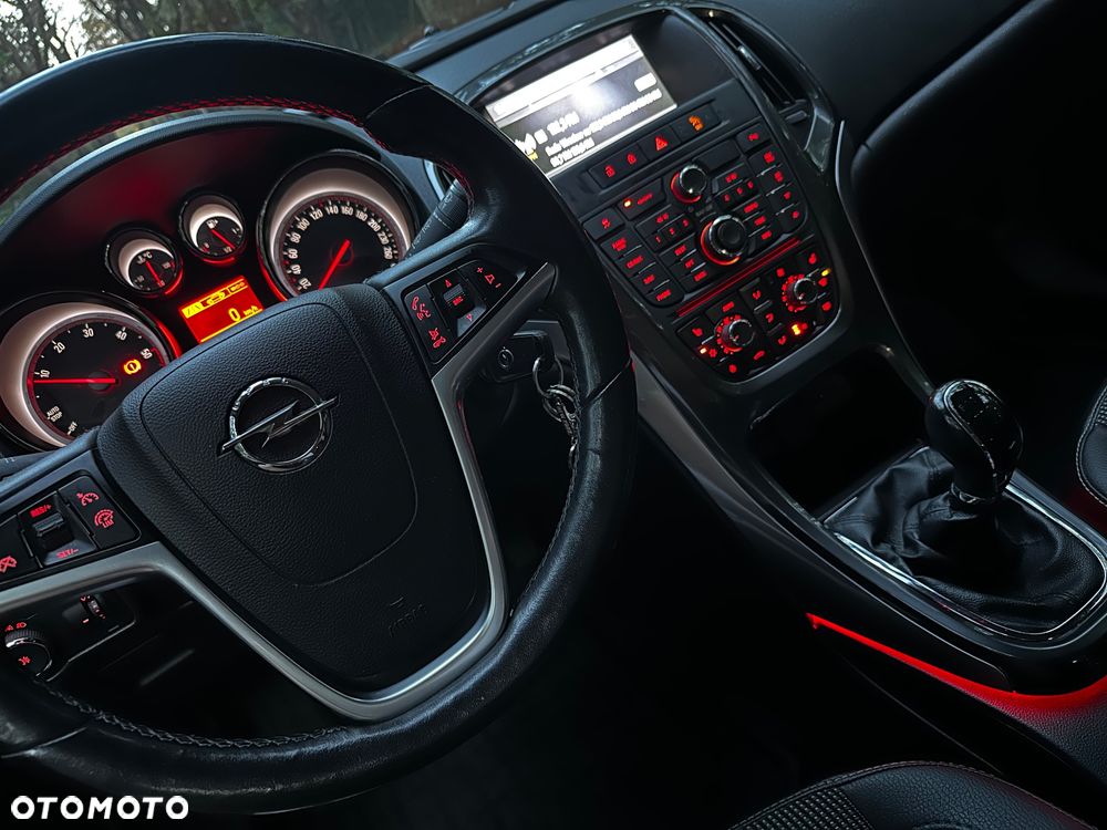 Opel Astra 1.7 CDTI Cosmo - 6