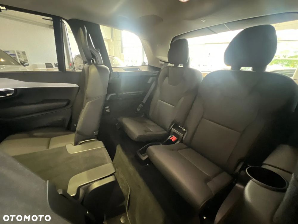 Volvo XC 90 B5 D AWD Ultimate Dark - 21