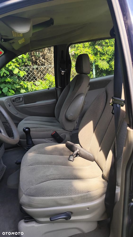 Chrysler Voyager - 3