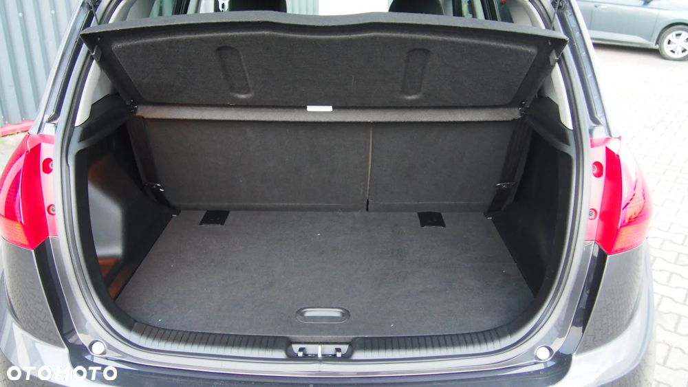 Kia Venga 1.4 CVVT Business Line - 18