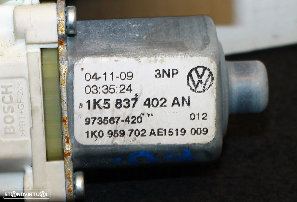 MOTOR ELEVATÓRIO DO VIDRO DIANTEIRO DIREITO VW GOLF VI SW - 4