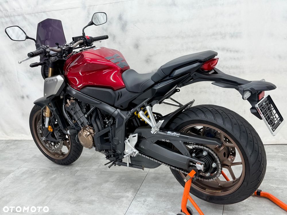 Honda CB - 26