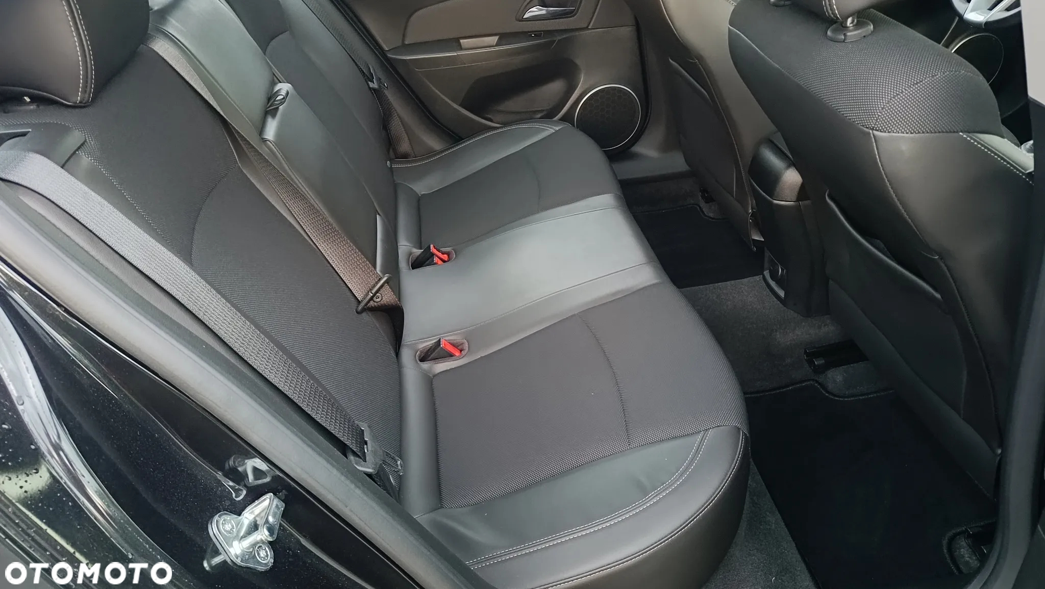 Chevrolet Cruze - 14