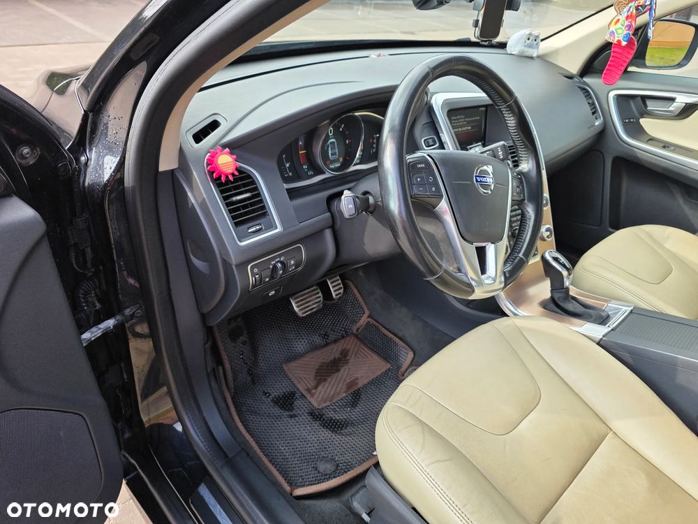 Volvo XC 60 D5 AWD Summum - 21