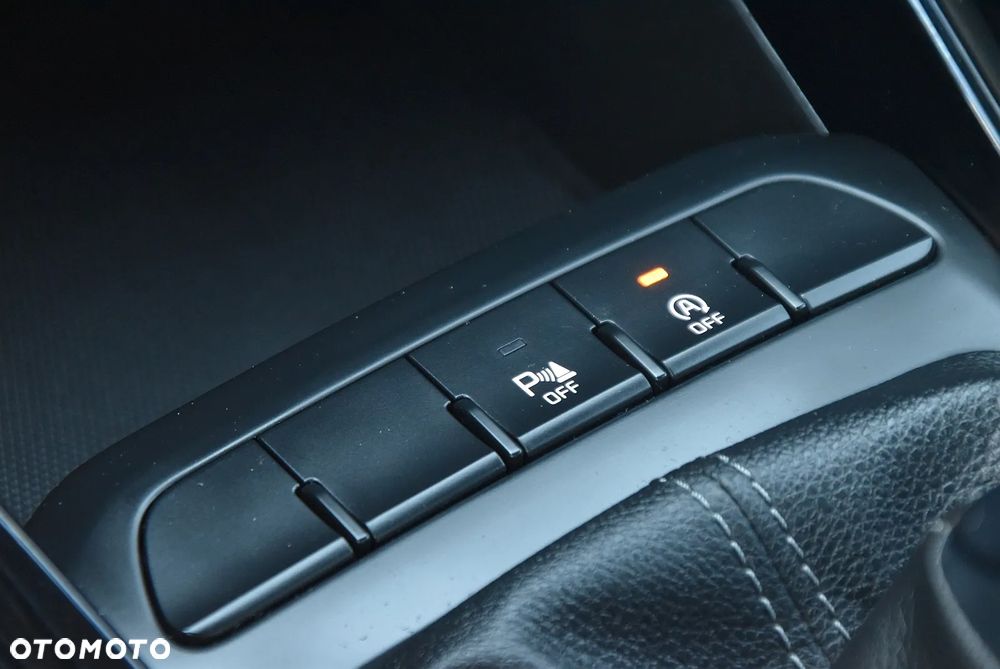 Kia Stonic - 34